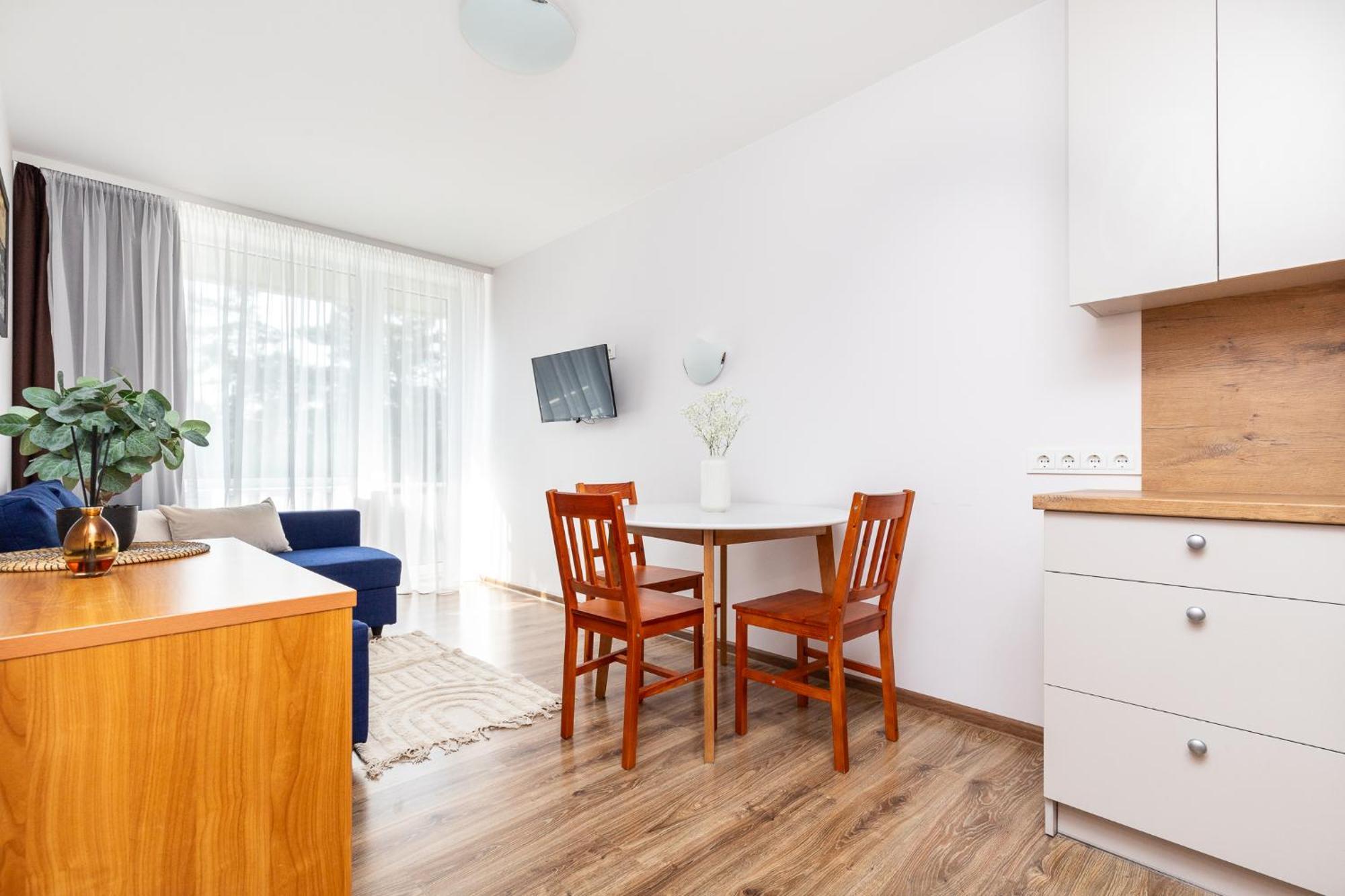 Alkos Namu Apartamentai Palanga Esterno foto